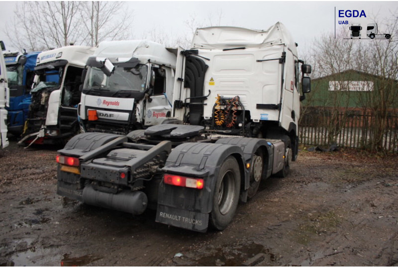 Renault - Nyergesvontató: 4 kép. Renault - Nyergesvontató: 4 kép.