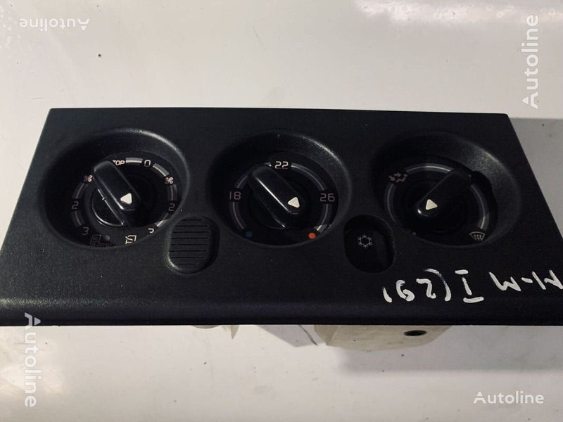 Renault MAGNUM - Műszerfal: 2 kép. Renault MAGNUM - Műszerfal: 2 kép.