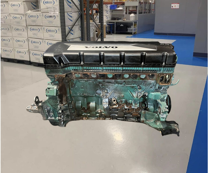 Volvo 2017 D11K 450 EUVI - Motor: 1 kép. Volvo 2017 D11K 450 EUVI - Motor: 1 kép.