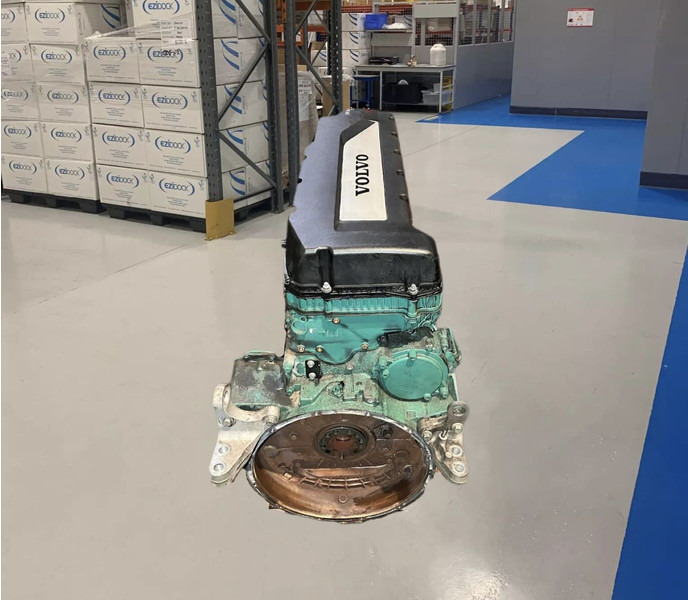 Volvo 2017 D11K 450 EUVI - Motor: 4 kép. Volvo 2017 D11K 450 EUVI - Motor: 4 kép.