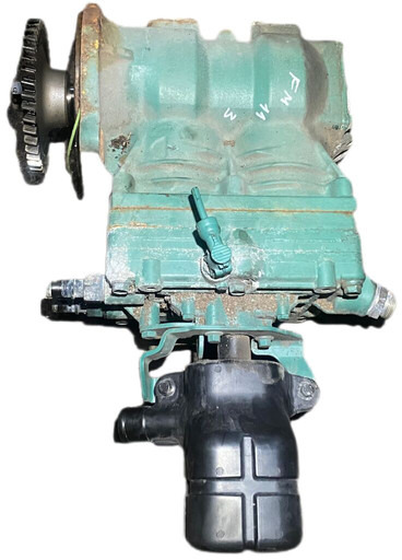 Volvo - Motor és alkatrészek: 2 kép. Volvo - Motor és alkatrészek: 2 kép.