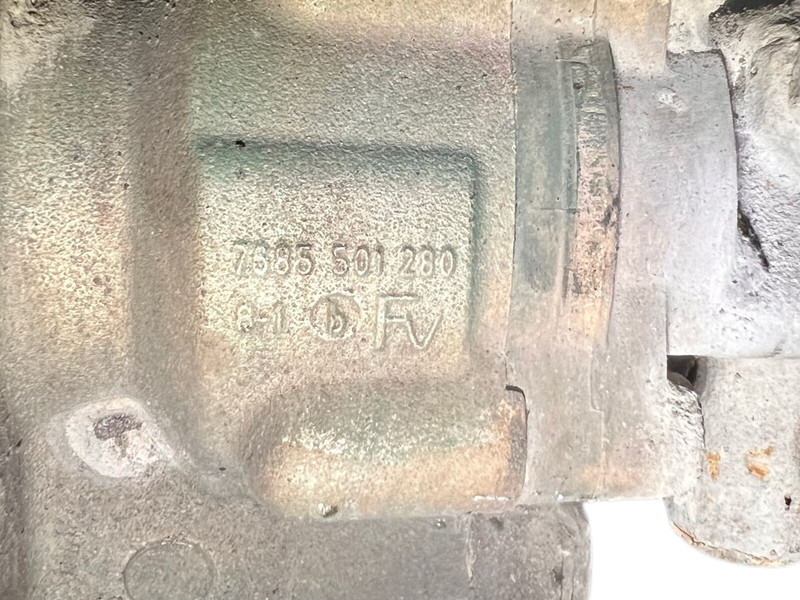 Volvo - Szervószivattyú: 5 kép. Volvo - Szervószivattyú: 5 kép.