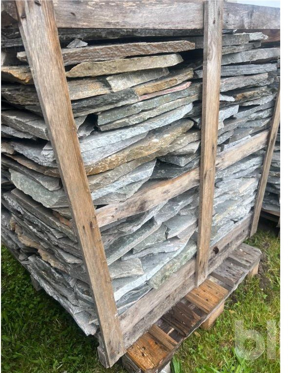 120 m2 - Szerszám/ Felszerelés: 3 kép. 120 m2 - Szerszám/ Felszerelés: 3 kép.