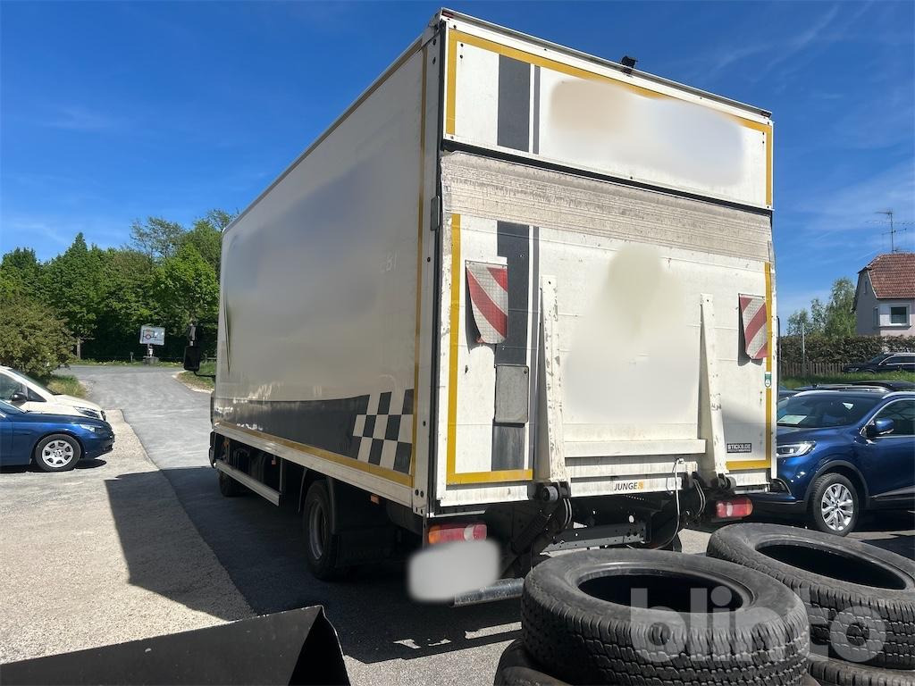 2005 DAF LF 170 - Dobozos felépítményű teherautó: 3 kép. 2005 DAF LF 170 - Dobozos felépítményű teherautó: 3 kép.