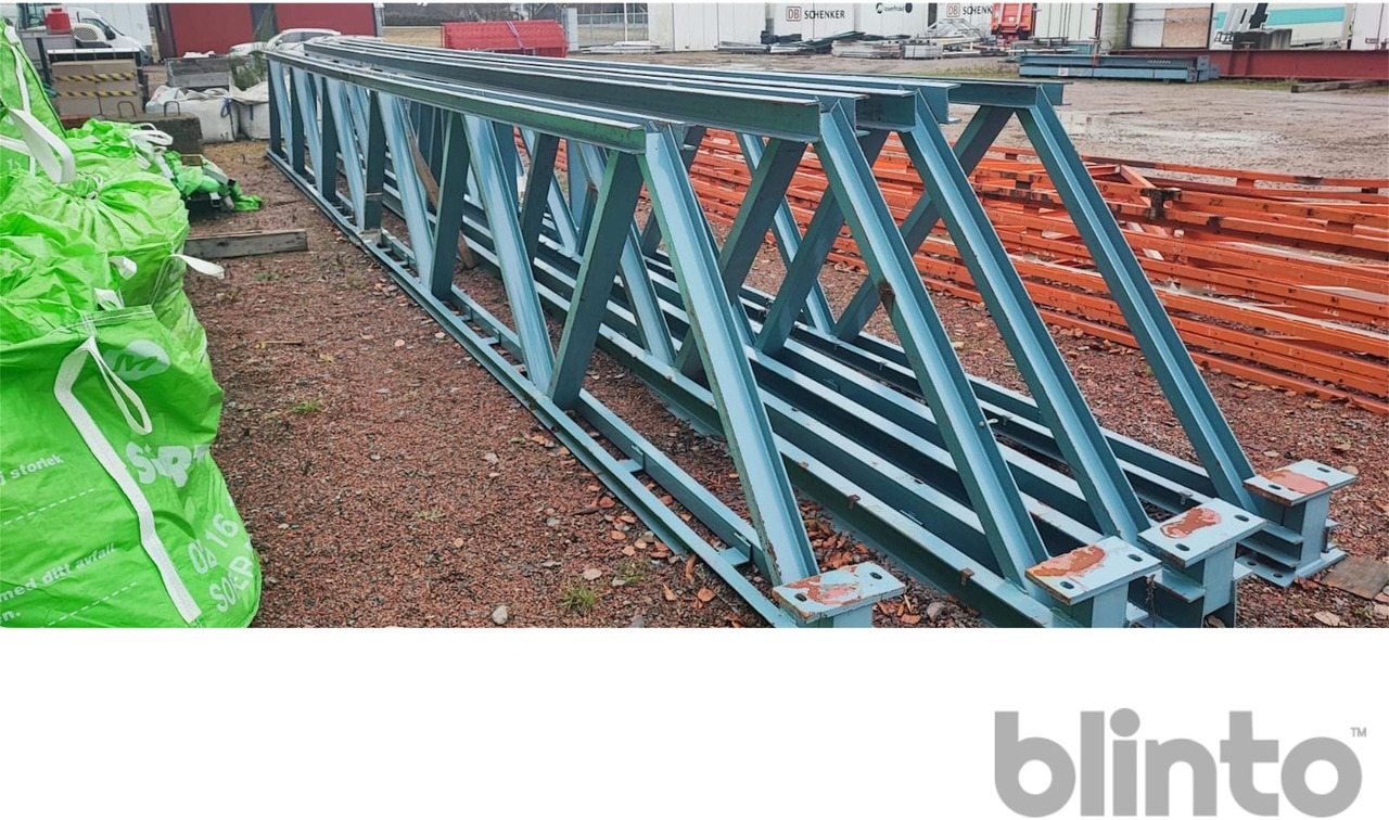 320kvm - Építőipari berendezések: 2 kép. 320kvm - Építőipari berendezések: 2 kép.