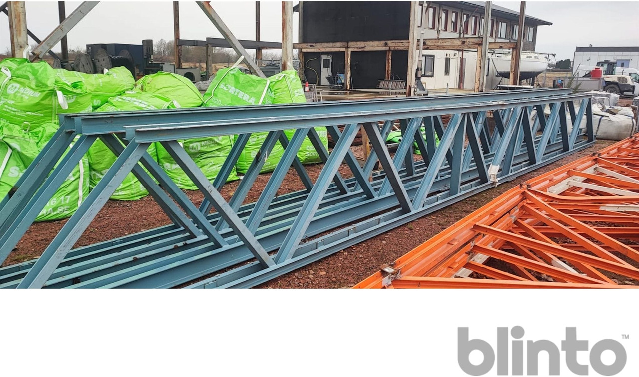 320kvm - Építőipari berendezések: 4 kép. 320kvm - Építőipari berendezések: 4 kép.