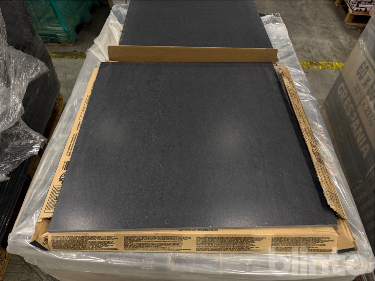 598 m2 - 600x600x8 mm - Építőipari berendezések: 1 kép. 598 m2 - 600x600x8 mm - Építőipari berendezések: 1 kép.