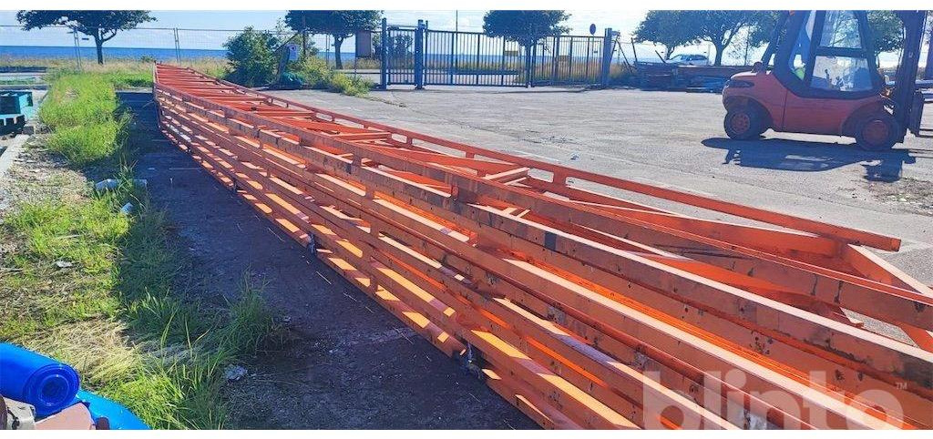 6st Takstolar - Építőipari berendezések: 4 kép. 6st Takstolar - Építőipari berendezések: 4 kép.