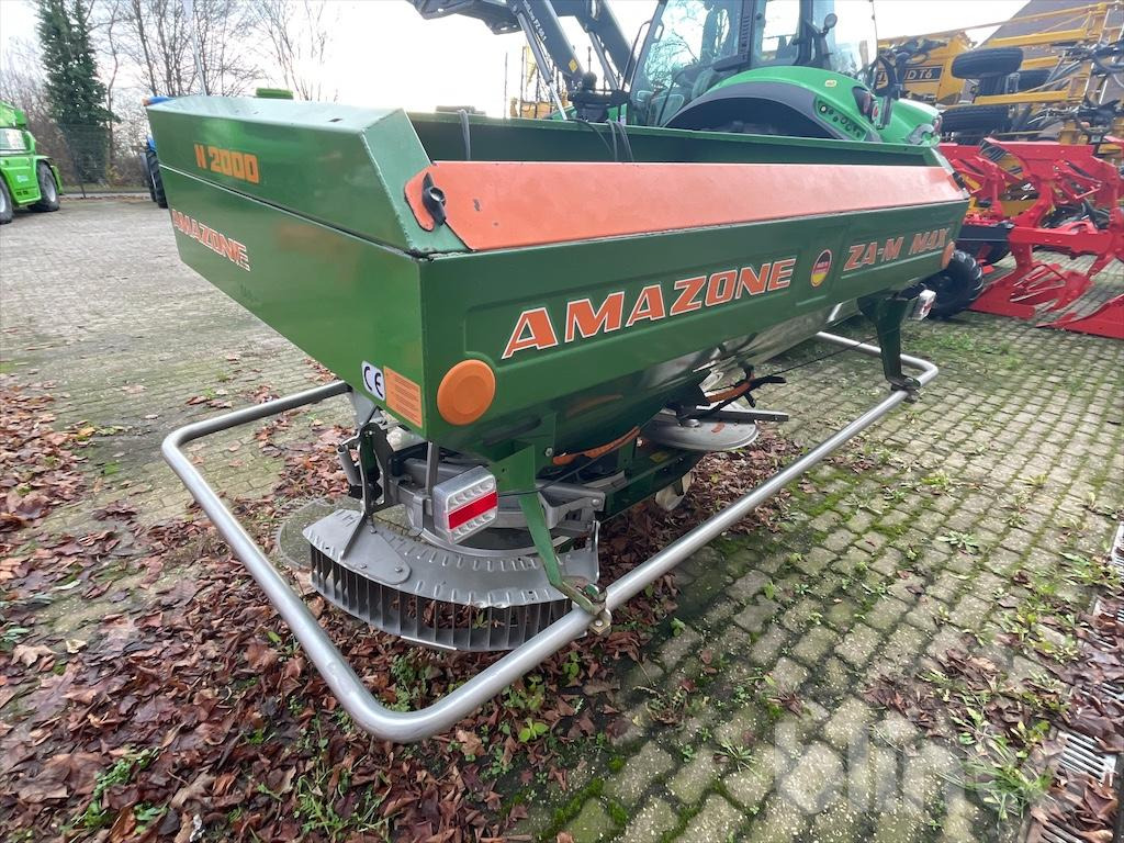 AMAZONE 1500 ZAM-M Max (2000) - Műtrágyaszóró: 1 kép. AMAZONE 1500 ZAM-M Max (2000) - Műtrágyaszóró: 1 kép.