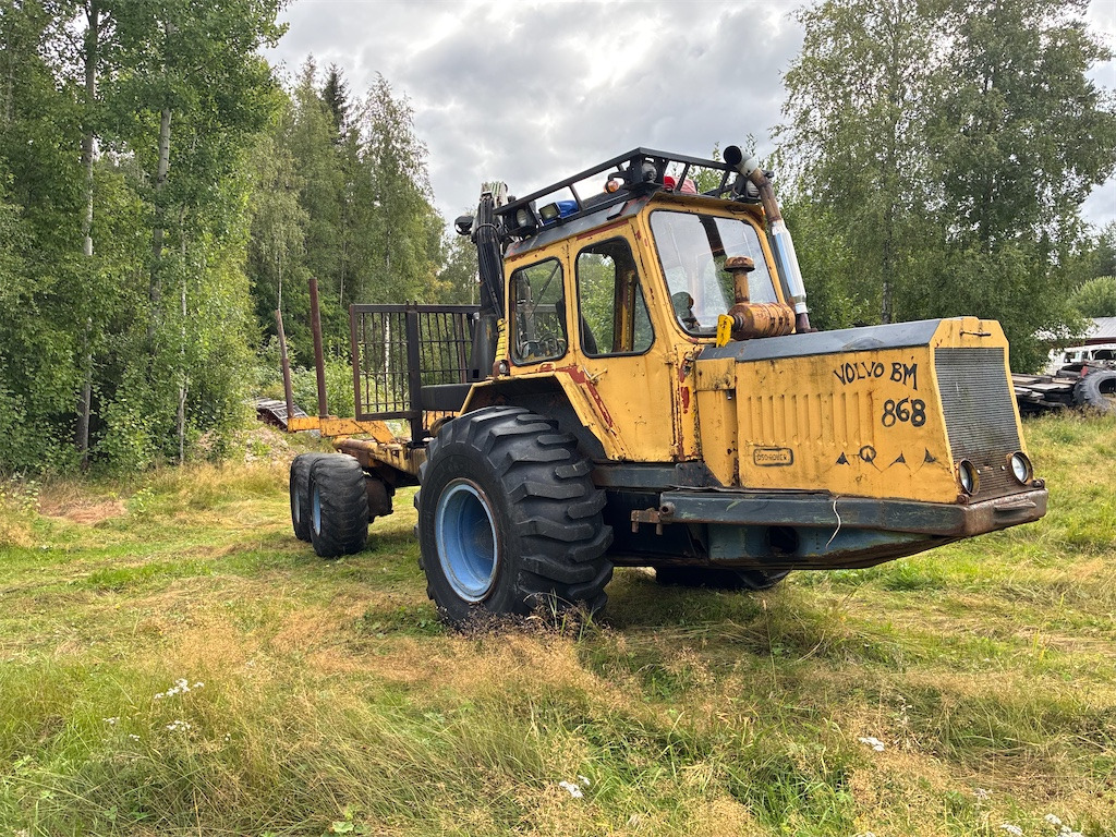 BM-VOLVO SM 868 - Kihordó: 3 kép. BM-VOLVO SM 868 - Kihordó: 3 kép.