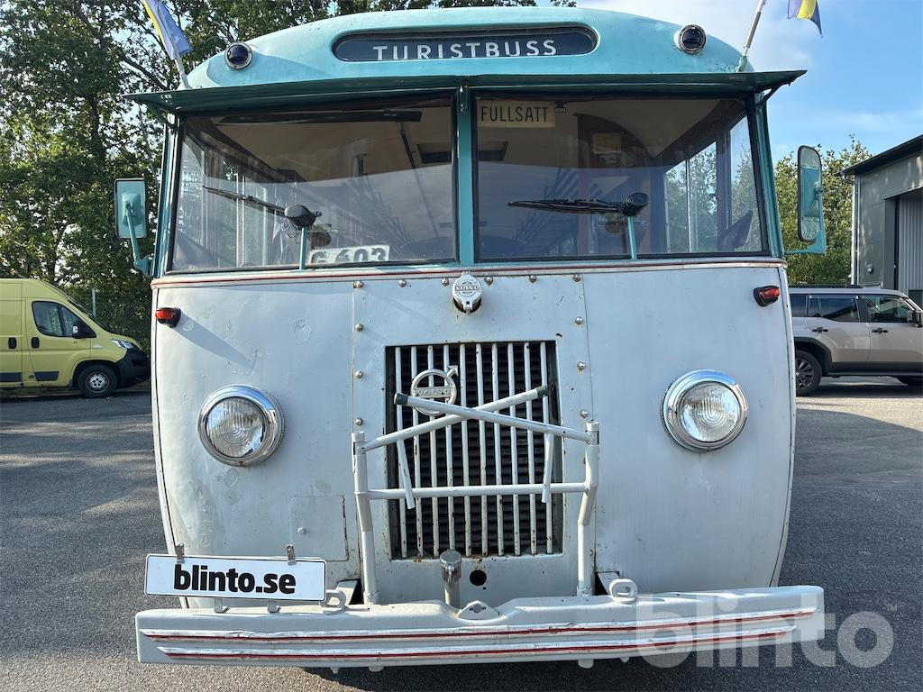 VOLVO B 513 - Busz: 2 kép. VOLVO B 513 - Busz: 2 kép.