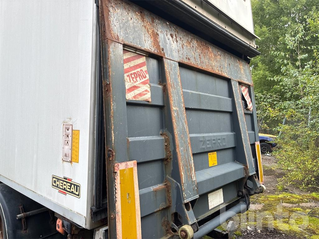 Lakókocsi, Félpótkocsi CHEREAU S2322H: 37 kép. Lakókocsi, Félpótkocsi CHEREAU S2322H: 37 kép.