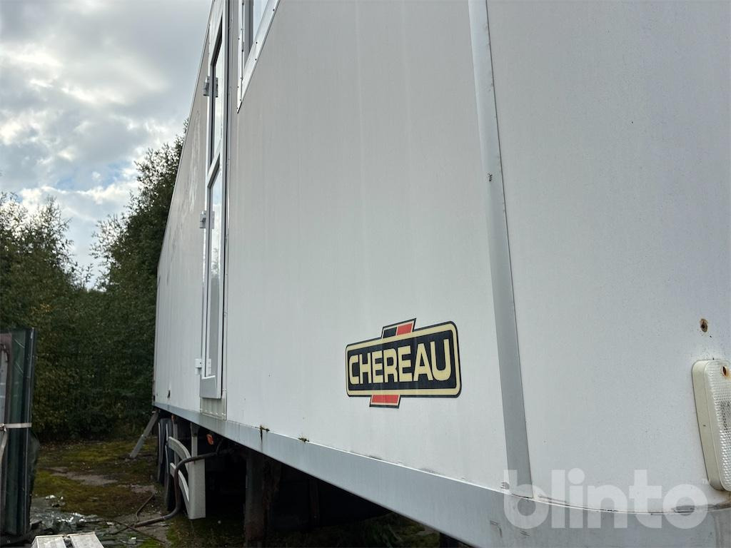 Lakókocsi, Félpótkocsi CHEREAU S2322H: 17 kép. Lakókocsi, Félpótkocsi CHEREAU S2322H: 17 kép.