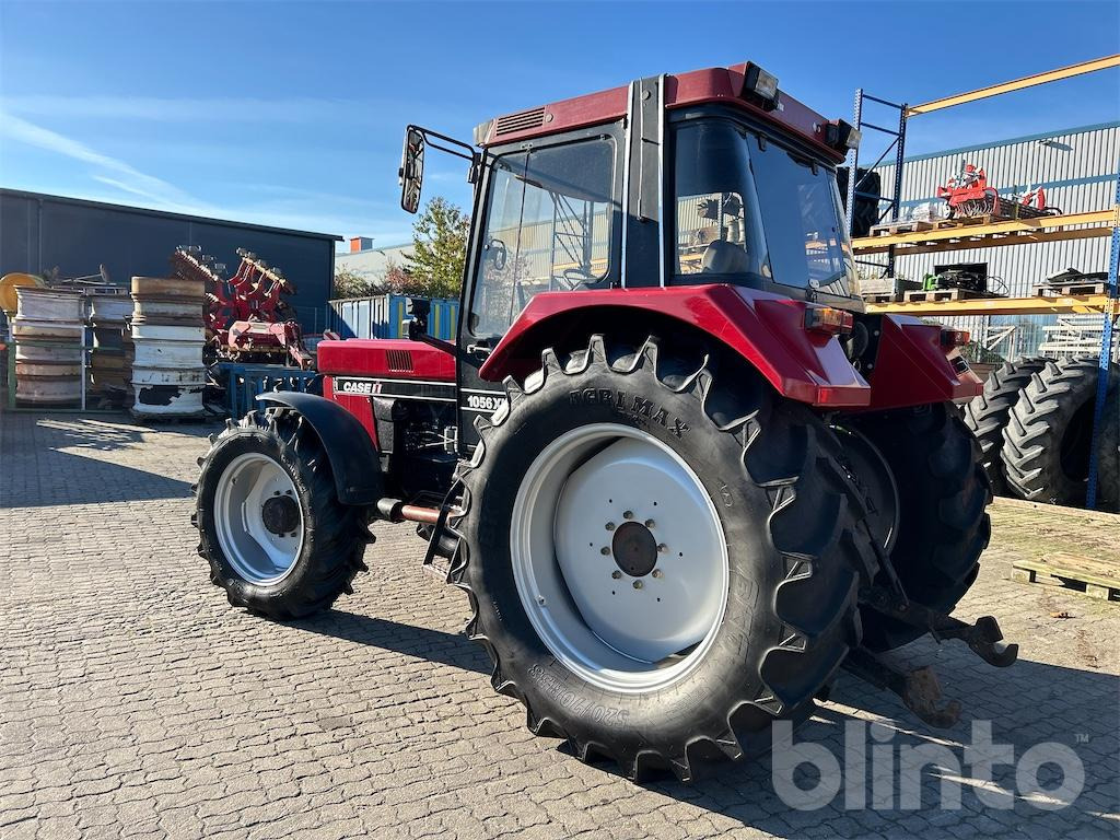 Case 1056 XL (1985) - Traktor: 4 kép. Case 1056 XL (1985) - Traktor: 4 kép.
