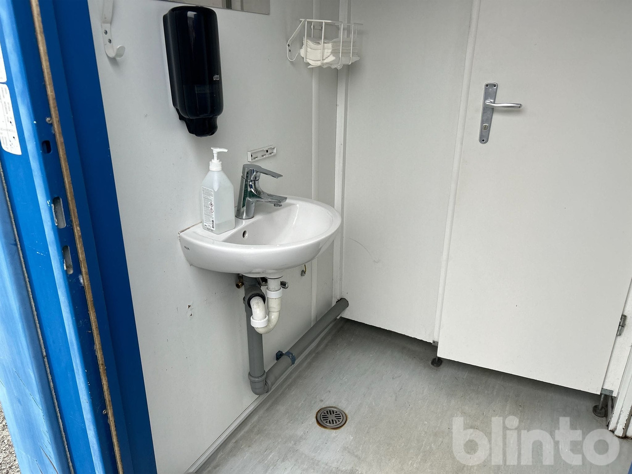 Containex - Konténerház: 5 kép. Containex - Konténerház: 5 kép.