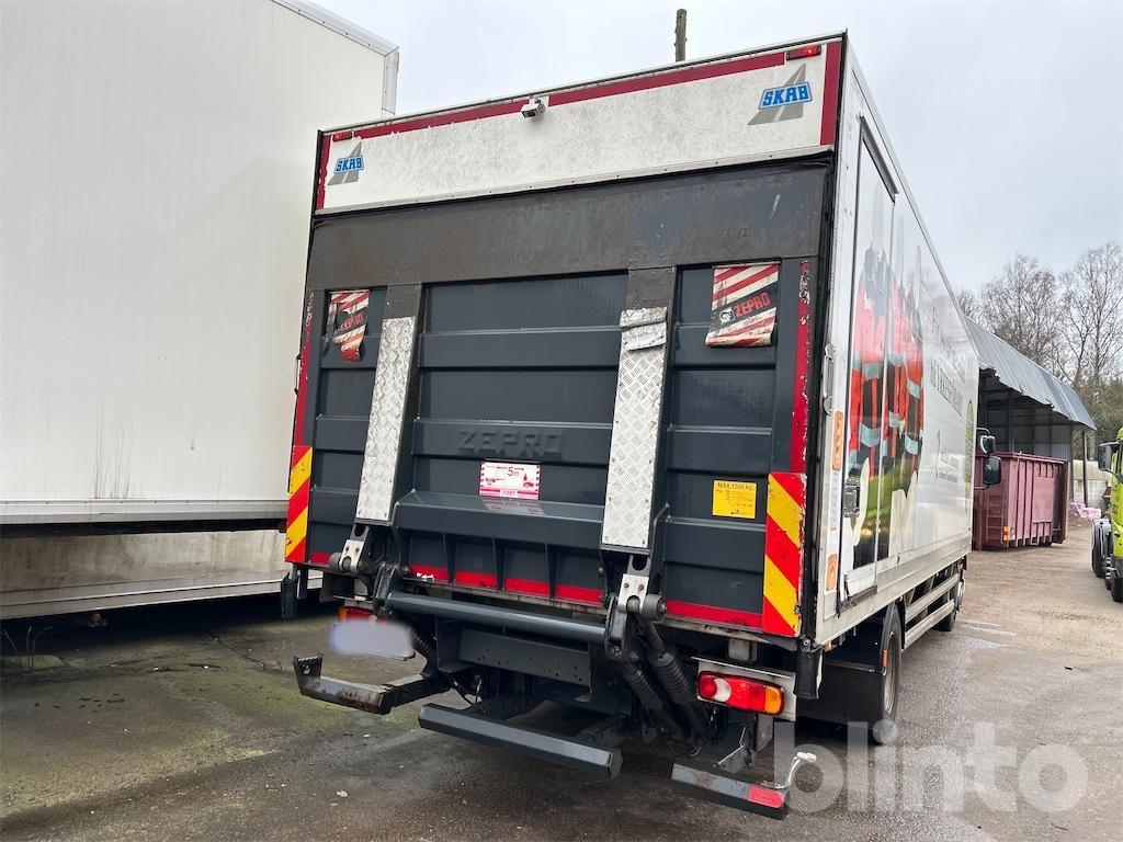 DAF FA LF55250G - Hűtős teherautó: 3 kép. DAF FA LF55250G - Hűtős teherautó: 3 kép.