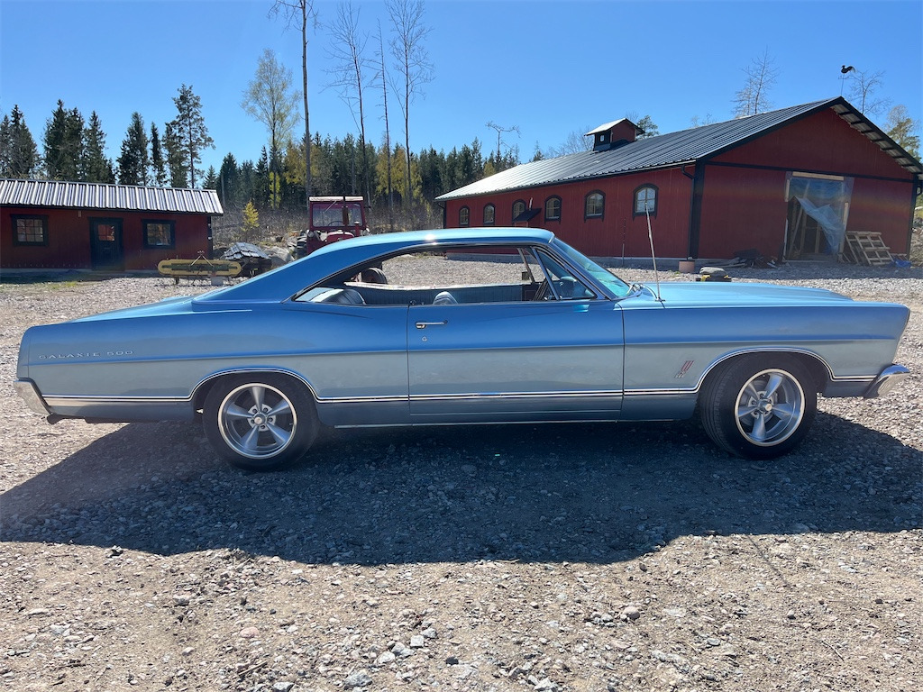 FORD GALAXIE - Autó: 4 kép. FORD GALAXIE - Autó: 4 kép.