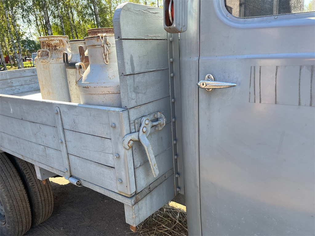 Platós teherautó FORDSON THAMES ET6 500/45: 39 kép.