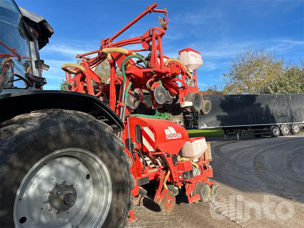 Gaspardo Mirka (2012) - Precíziós vetőgép: 5 kép. Gaspardo Mirka (2012) - Precíziós vetőgép: 5 kép.