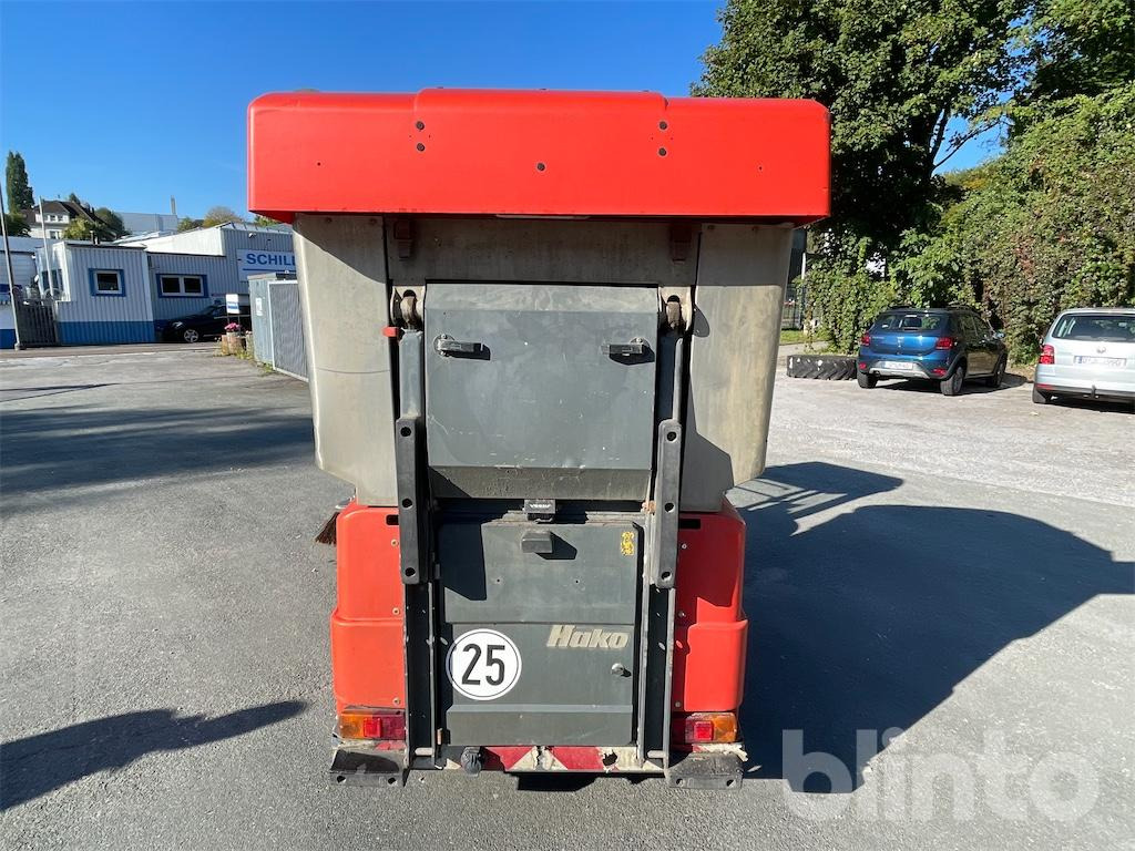 Utcaseprő gép HAKO Citymaster 1200: 8 kép.