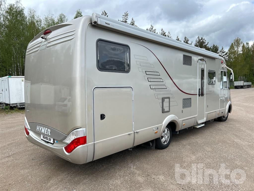 HYMER 830S - Integrált lakóautó: 5 kép. HYMER 830S - Integrált lakóautó: 5 kép.