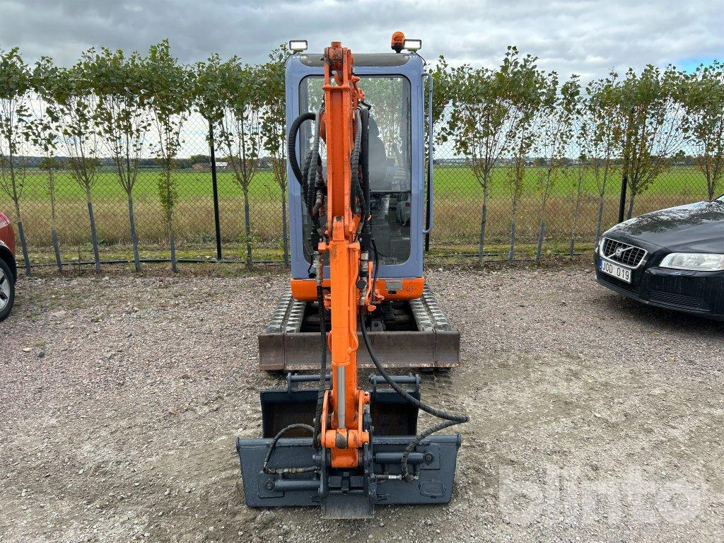 Hitachi EX17-2 - Minikotró: 3 kép. Hitachi EX17-2 - Minikotró: 3 kép.