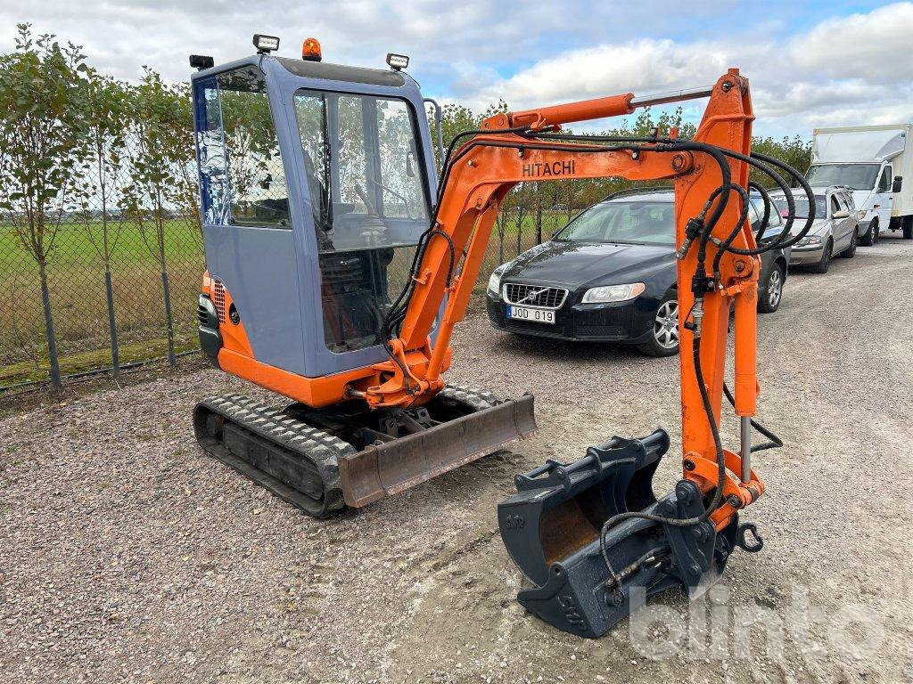 Hitachi EX17-2 - Minikotró: 4 kép. Hitachi EX17-2 - Minikotró: 4 kép.