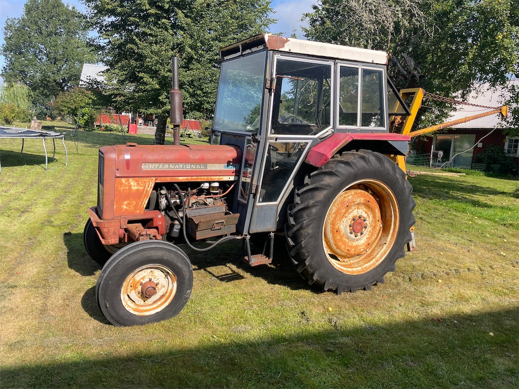 INTERNATIONAL 475TA - Traktor: 1 kép. INTERNATIONAL 475TA - Traktor: 1 kép.