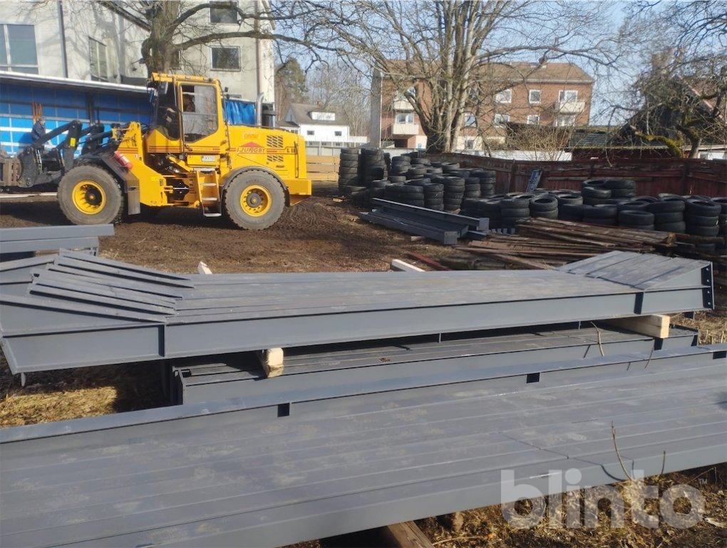 IPE 200 - 200 m2 - Építőipari berendezések: 4 kép. IPE 200 - 200 m2 - Építőipari berendezések: 4 kép.