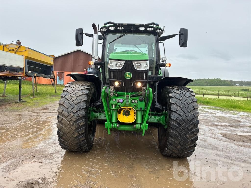 JOHN DEERE - Traktor: 2 kép. JOHN DEERE - Traktor: 2 kép.