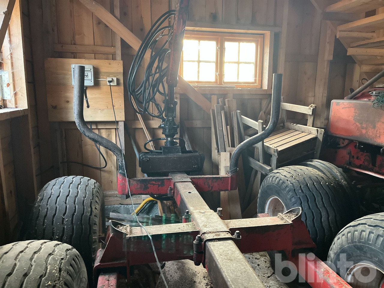 Erdészeti pótkocsi Kesla Patu: 17 kép. Erdészeti pótkocsi Kesla Patu: 17 kép.