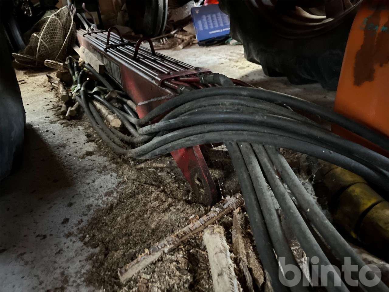 Erdészeti pótkocsi Kesla Patu: 49 kép. Erdészeti pótkocsi Kesla Patu: 49 kép.