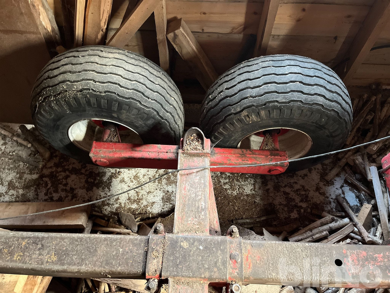 Erdészeti pótkocsi Kesla Patu: 19 kép. Erdészeti pótkocsi Kesla Patu: 19 kép.