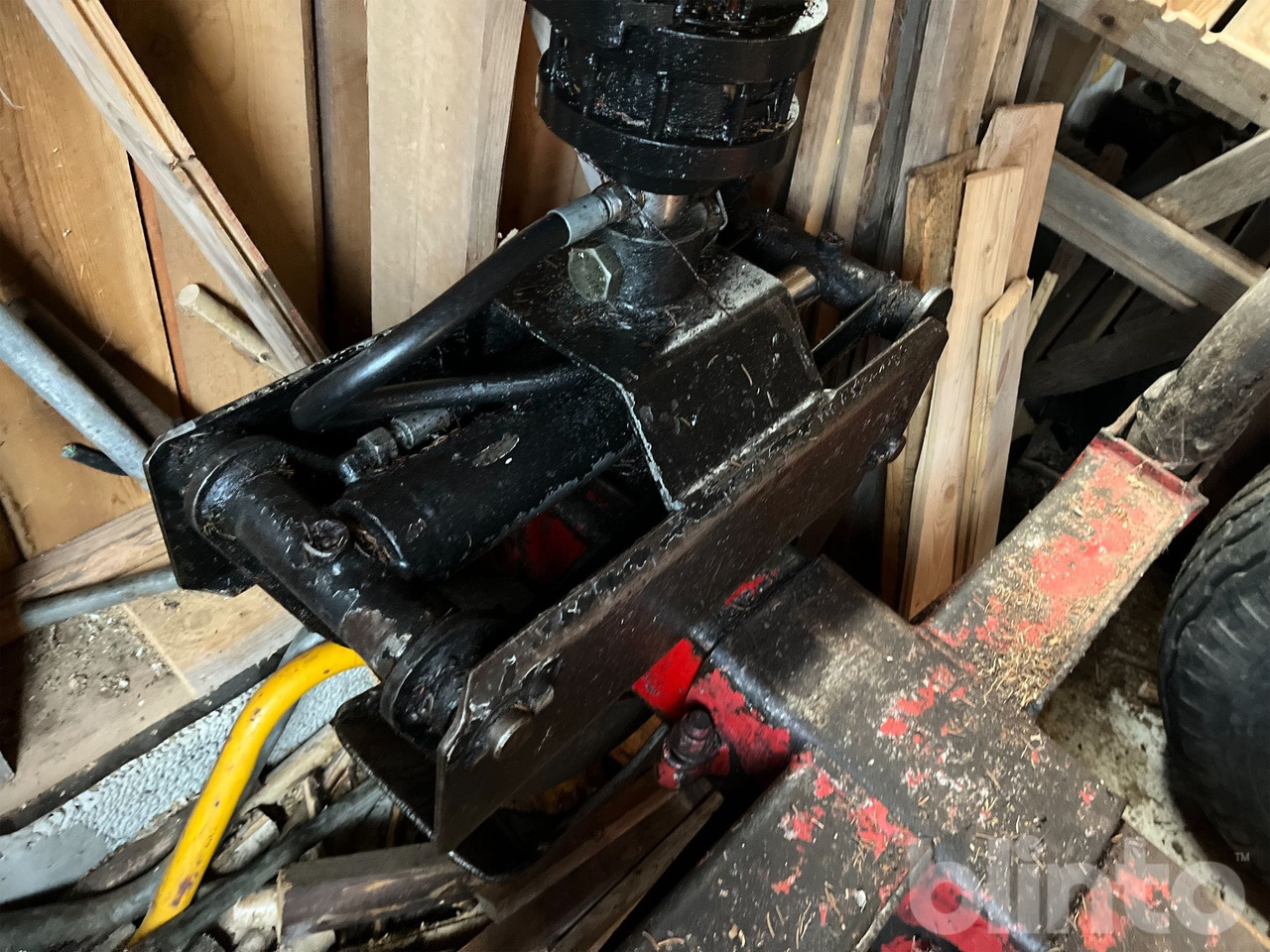 Erdészeti pótkocsi Kesla Patu: 22 kép. Erdészeti pótkocsi Kesla Patu: 22 kép.