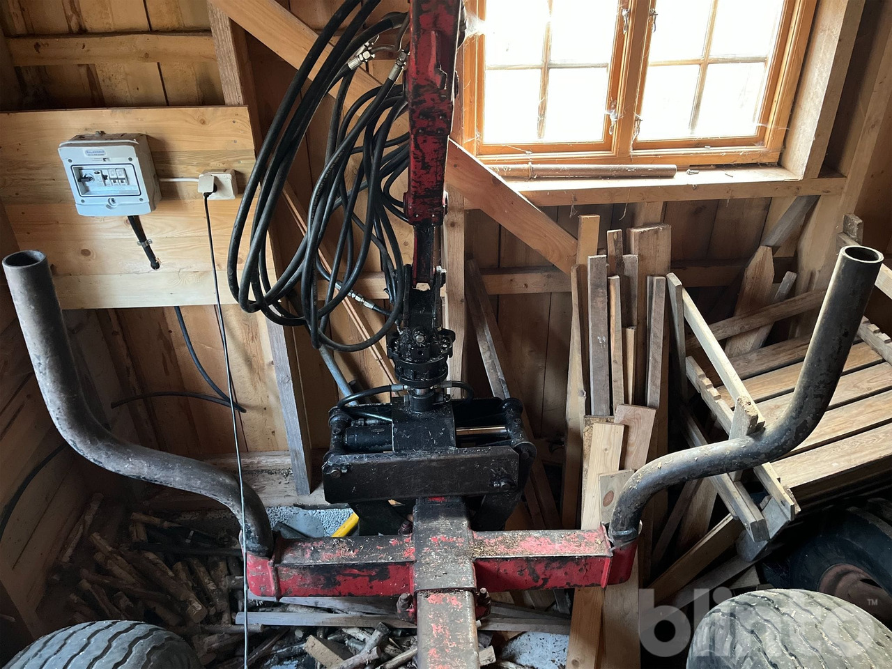 Erdészeti pótkocsi Kesla Patu: 20 kép. Erdészeti pótkocsi Kesla Patu: 20 kép.