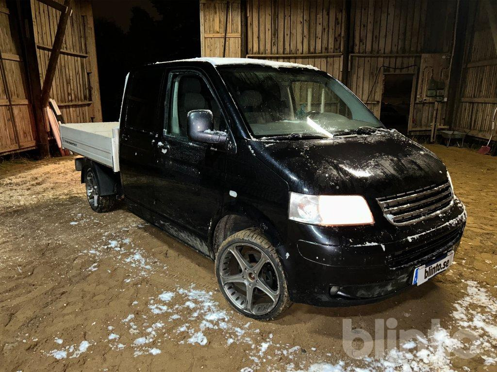 VW TRANSPORTER 2,5 TDI - Kisteherautó: 3 kép. VW TRANSPORTER 2,5 TDI - Kisteherautó: 3 kép.
