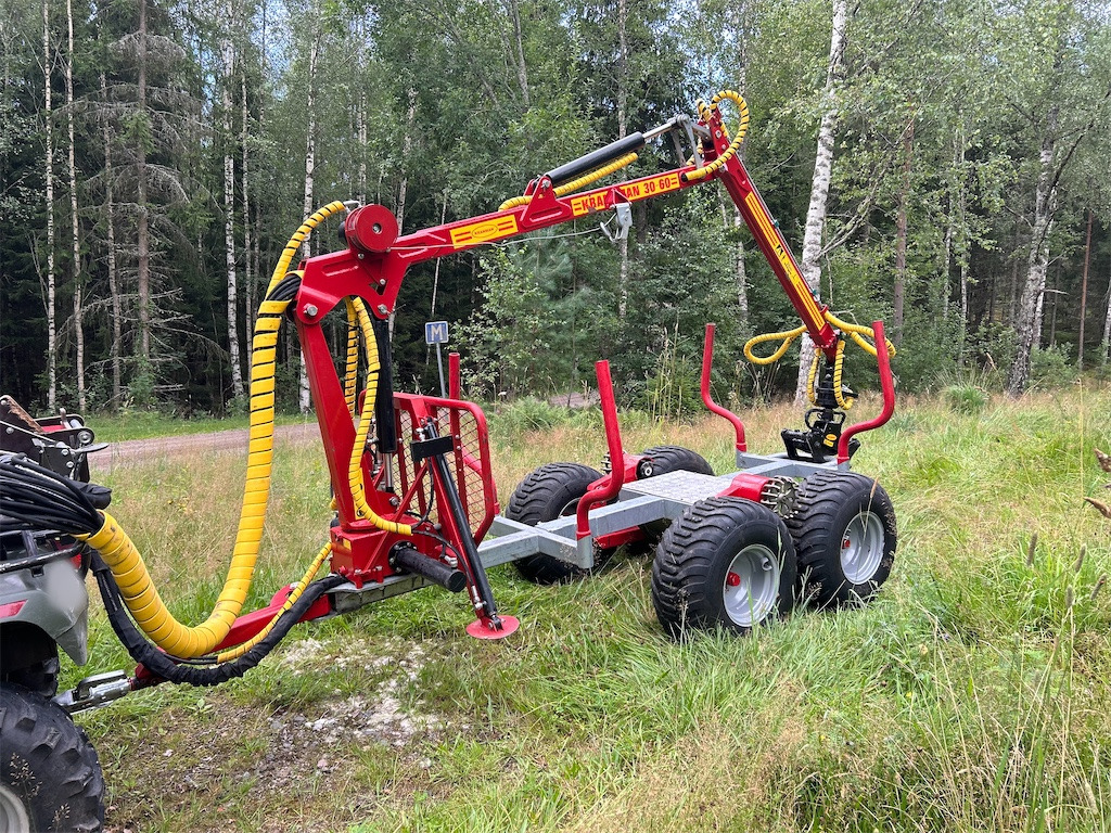 Kranman T1750 med kran - Erdészeti pótkocsi: 1 kép. Kranman T1750 med kran - Erdészeti pótkocsi: 1 kép.