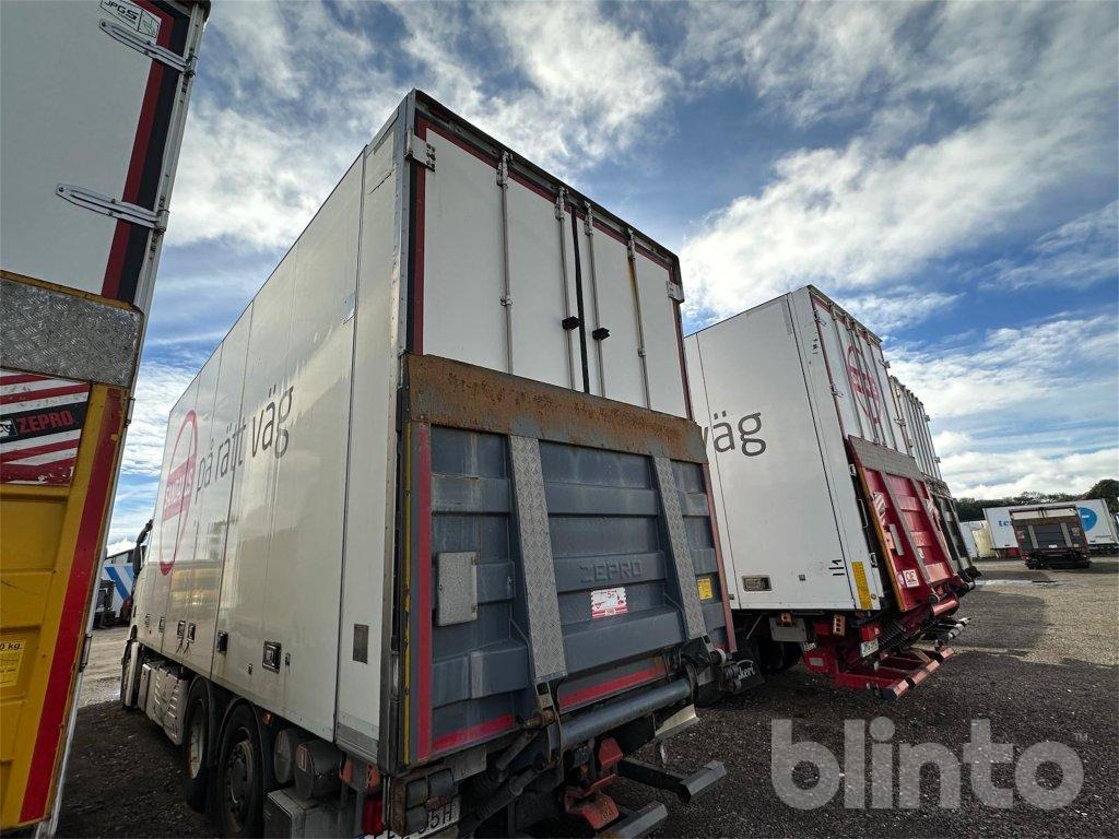 Krone - Aggregat & Bakgavellift - Hűtős felépítmény: 2 kép. Krone - Aggregat & Bakgavellift - Hűtős felépítmény: 2 kép.