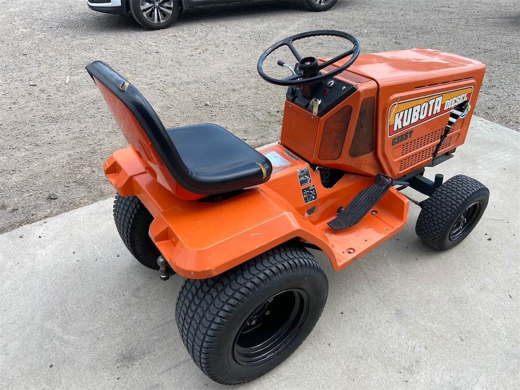 Kubota G3HST - Kistraktor: 5 kép. Kubota G3HST - Kistraktor: 5 kép.