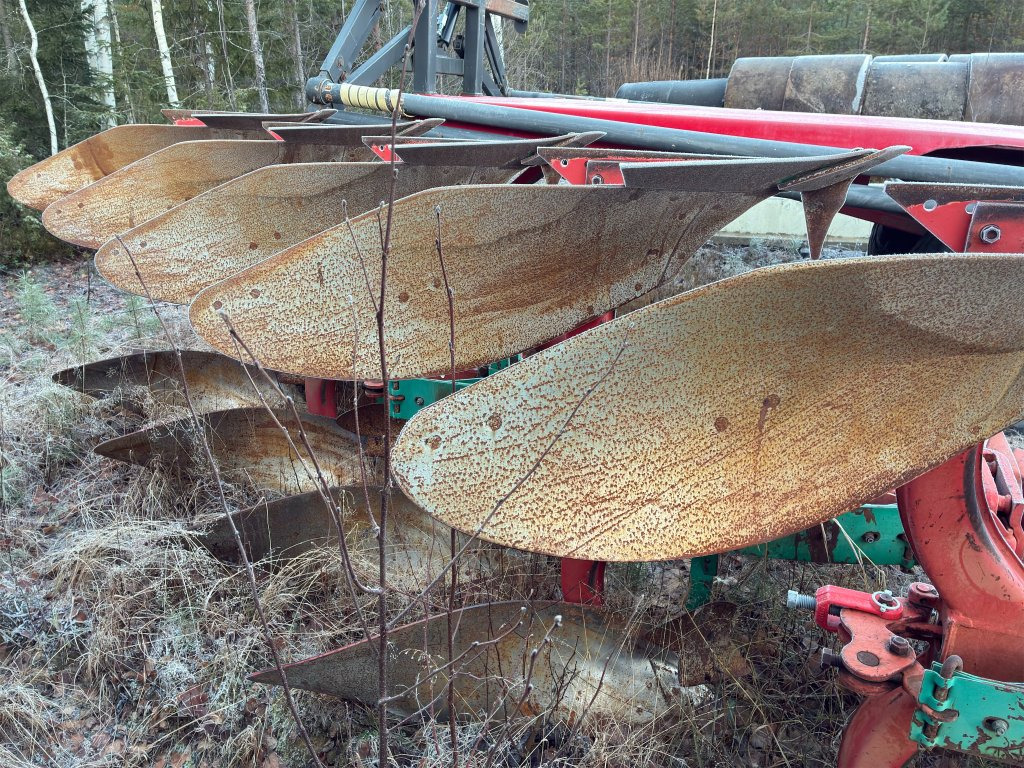 Kverneland 80-160-8 - Eke: 4 kép. Kverneland 80-160-8 - Eke: 4 kép.