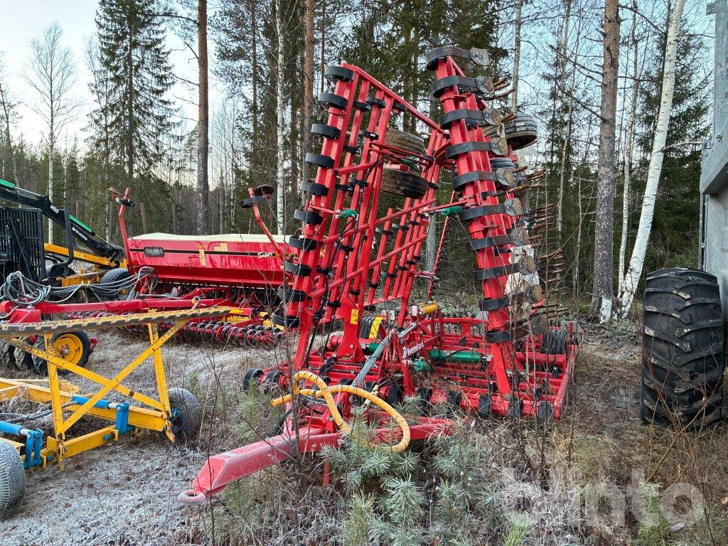 Kverneland Mastern 800H - Kultivátor: 1 kép. Kverneland Mastern 800H - Kultivátor: 1 kép.