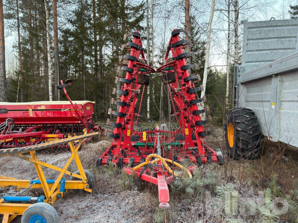 Kverneland Mastern 800H - Kultivátor: 2 kép. Kverneland Mastern 800H - Kultivátor: 2 kép.