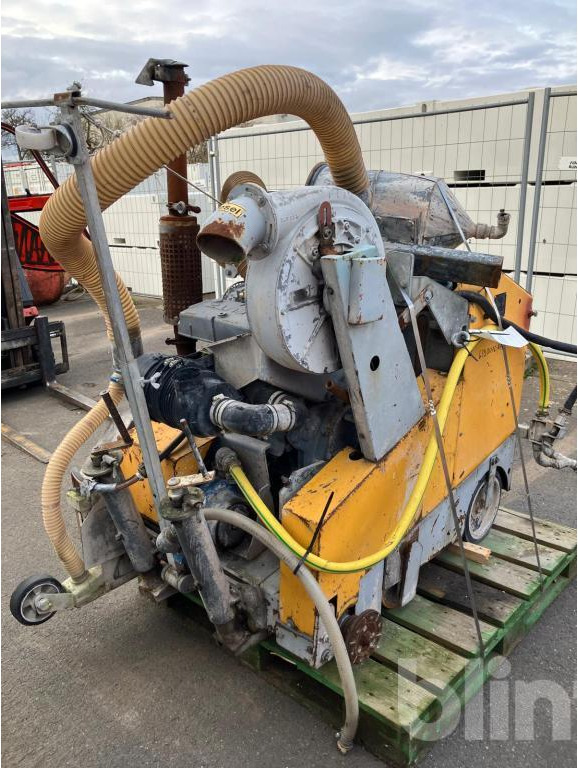 LISSMAC FS33DT (2005) - Építőipari berendezések: 4 kép. LISSMAC FS33DT (2005) - Építőipari berendezések: 4 kép.