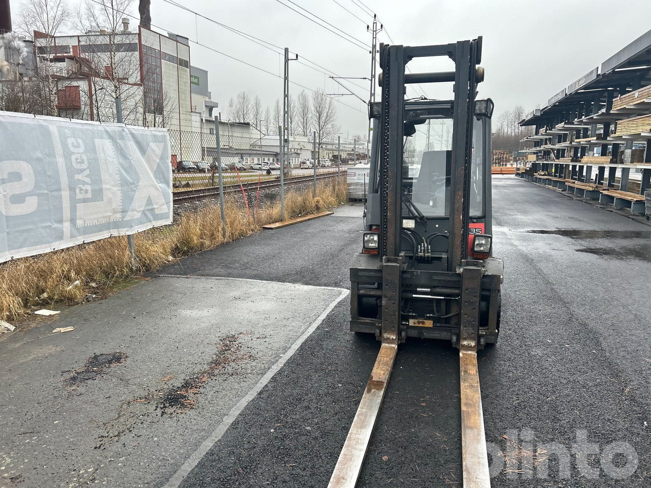 Linde H350 - Villás targonca: 2 kép. Linde H350 - Villás targonca: 2 kép.