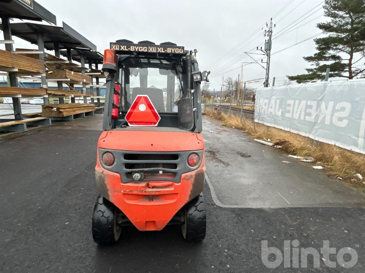 Linde H350 - Villás targonca: 5 kép. Linde H350 - Villás targonca: 5 kép.