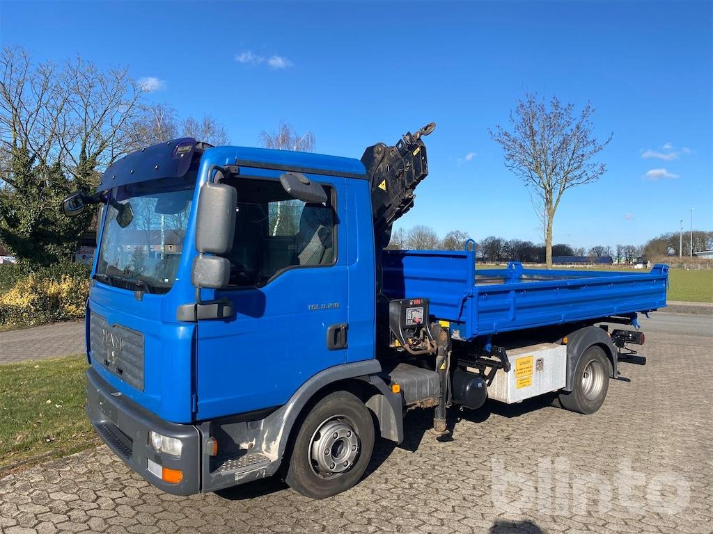 MAN TGL 8.210 (2008) m. Meiller-Kipper u. Hiab-Kran - Billenőplatós teherautó, Darus autó: 1 kép. MAN TGL 8.210 (2008) m. Meiller-Kipper u. Hiab-Kran - Billenőplatós teherautó, Darus autó: 1 kép.