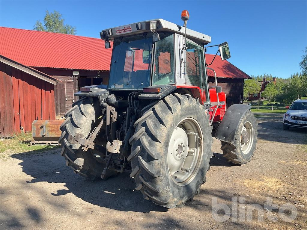 MF 3120 4 WD - Traktor: 3 kép. MF 3120 4 WD - Traktor: 3 kép.