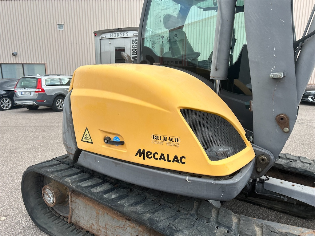 Lánctalpas kotró Mecalac 8MCR: 37 kép.