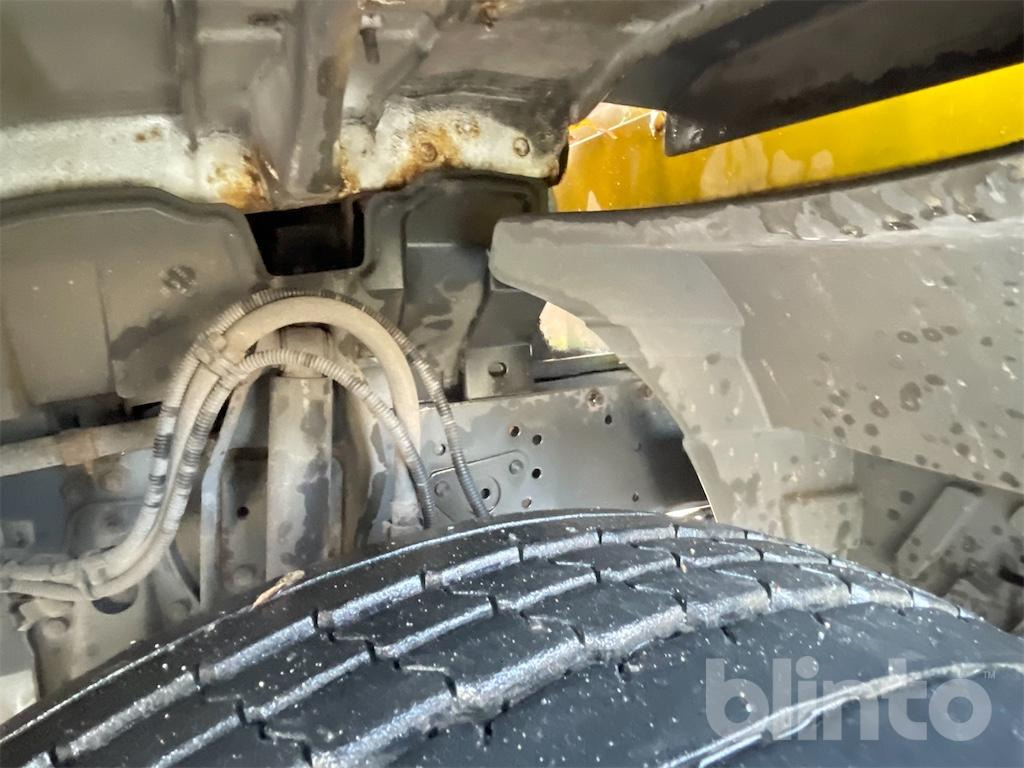 Dobozos felépítményű teherautó Mercedes Benz Atego 818: 22 kép. Dobozos felépítményű teherautó Mercedes Benz Atego 818: 22 kép.