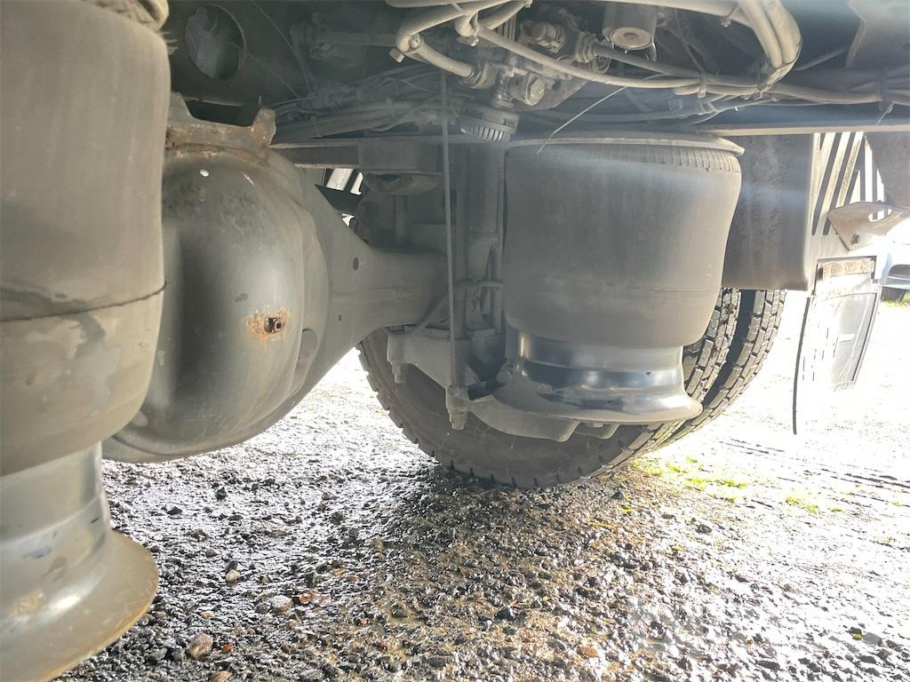 Dobozos felépítményű teherautó Mercedes Benz Atego 818: 45 kép. Dobozos felépítményű teherautó Mercedes Benz Atego 818: 45 kép.